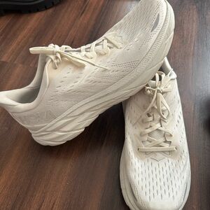 MEN'S HOKA CLIFTON 9 RUNNING SHOES

Size: US men’s 12
